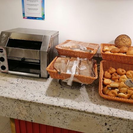 Hotel Apartments Villaggio Dei Fiori 4 Stars Luxury - Great Family Resort - Pet Friendly - With Hypermarket - Delivery Restaurant-Pizzeria - Room Breakfast With Supplement - Ultra Fast Wi-Fi - Play Area For Children - Olympic Swimming Pool - Parking Καόρλε Εξωτερικό φωτογραφία
