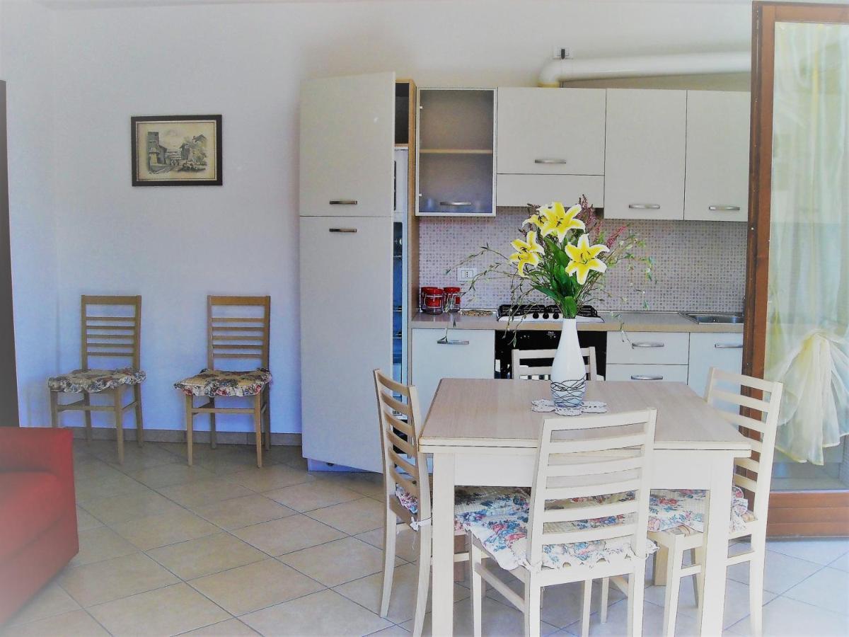 Hotel Apartments Villaggio Dei Fiori 4 Stars Luxury - Great Family Resort - Pet Friendly - With Hypermarket - Delivery Restaurant-Pizzeria - Room Breakfast With Supplement - Ultra Fast Wi-Fi - Play Area For Children - Olympic Swimming Pool - Parking Καόρλε Εξωτερικό φωτογραφία
