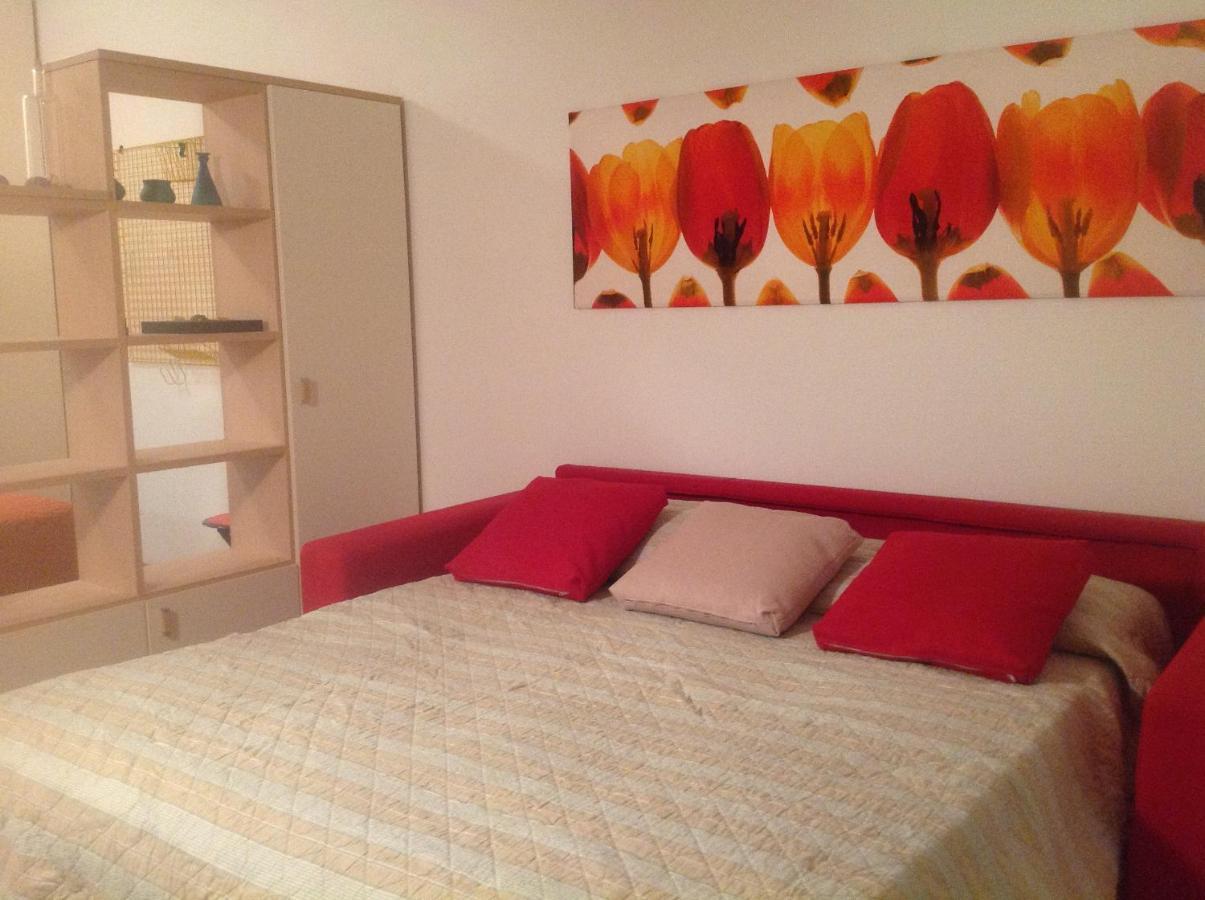 Hotel Apartments Villaggio Dei Fiori 4 Stars Luxury - Great Family Resort - Pet Friendly - With Hypermarket - Delivery Restaurant-Pizzeria - Room Breakfast With Supplement - Ultra Fast Wi-Fi - Play Area For Children - Olympic Swimming Pool - Parking Καόρλε Εξωτερικό φωτογραφία