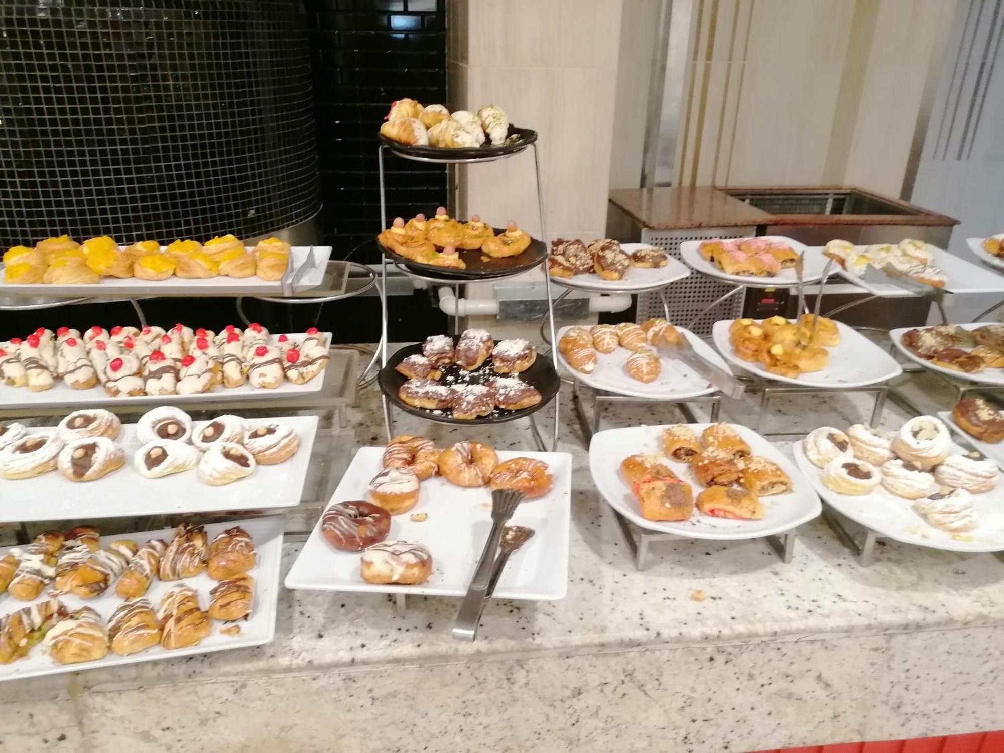 Hotel Apartments Villaggio Dei Fiori 4 Stars Luxury - Great Family Resort - Pet Friendly - With Hypermarket - Delivery Restaurant-Pizzeria - Room Breakfast With Supplement - Ultra Fast Wi-Fi - Play Area For Children - Olympic Swimming Pool - Parking Καόρλε Εξωτερικό φωτογραφία