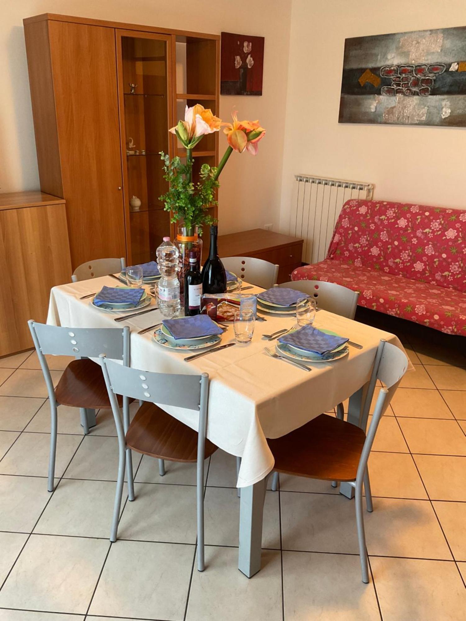 Hotel Apartments Villaggio Dei Fiori 4 Stars Luxury - Great Family Resort - Pet Friendly - With Hypermarket - Delivery Restaurant-Pizzeria - Room Breakfast With Supplement - Ultra Fast Wi-Fi - Play Area For Children - Olympic Swimming Pool - Parking Καόρλε Εξωτερικό φωτογραφία