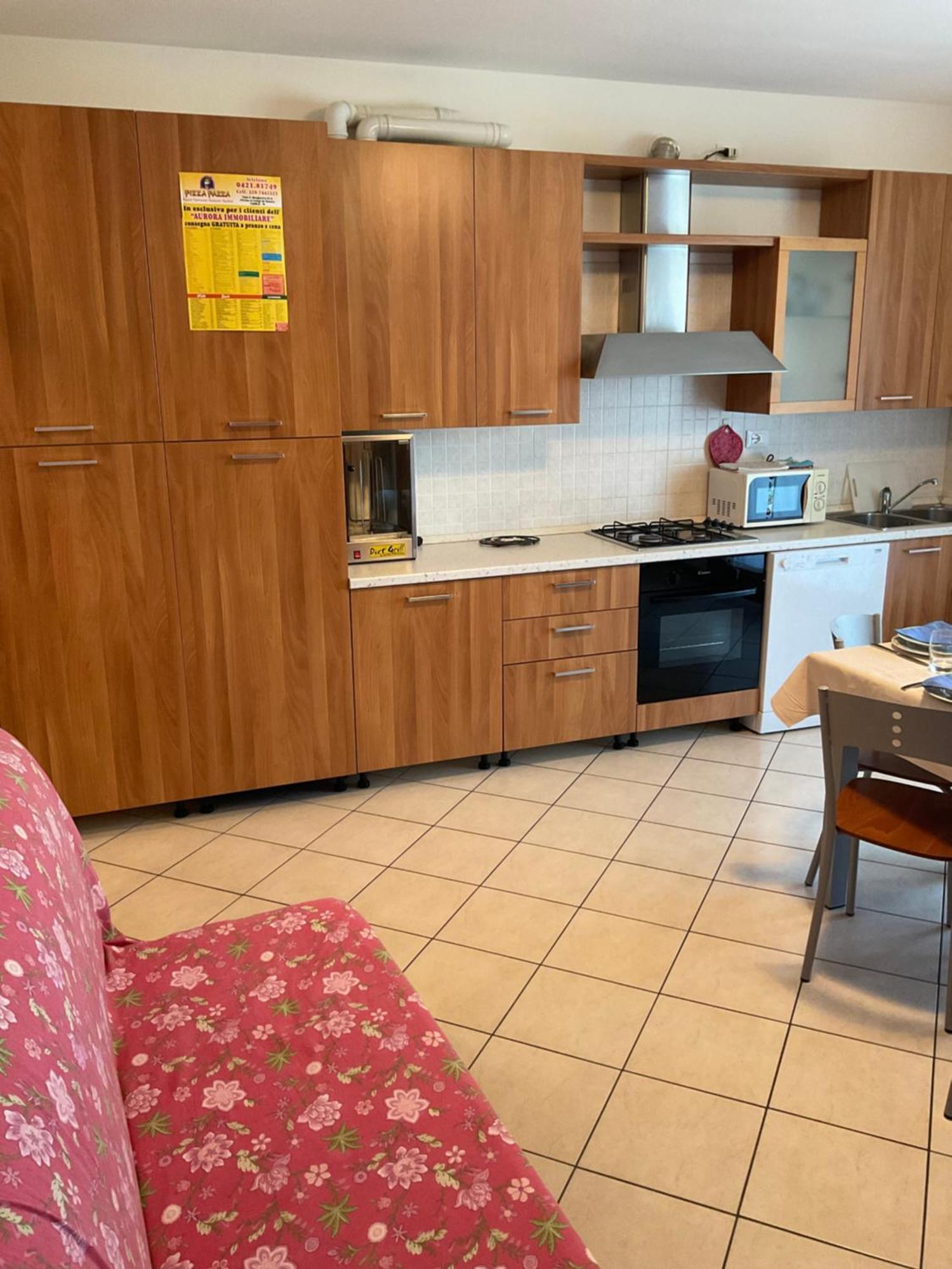 Hotel Apartments Villaggio Dei Fiori 4 Stars Luxury - Great Family Resort - Pet Friendly - With Hypermarket - Delivery Restaurant-Pizzeria - Room Breakfast With Supplement - Ultra Fast Wi-Fi - Play Area For Children - Olympic Swimming Pool - Parking Καόρλε Εξωτερικό φωτογραφία